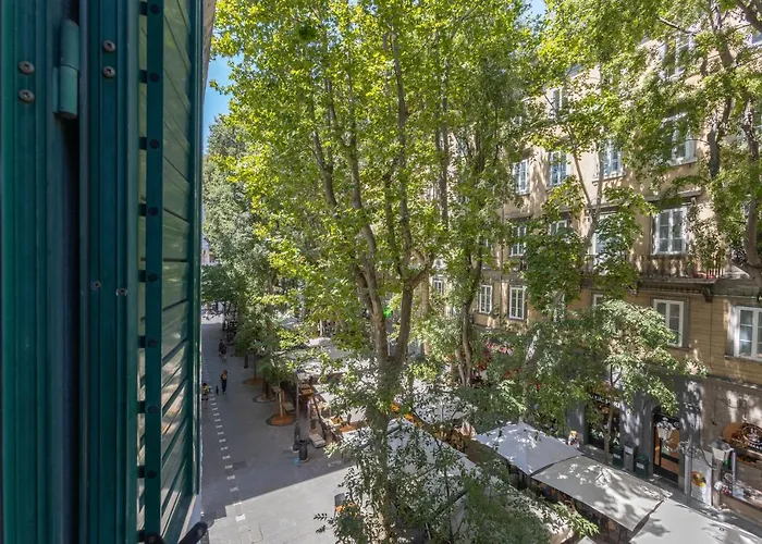 La Via Di Nandi アパート